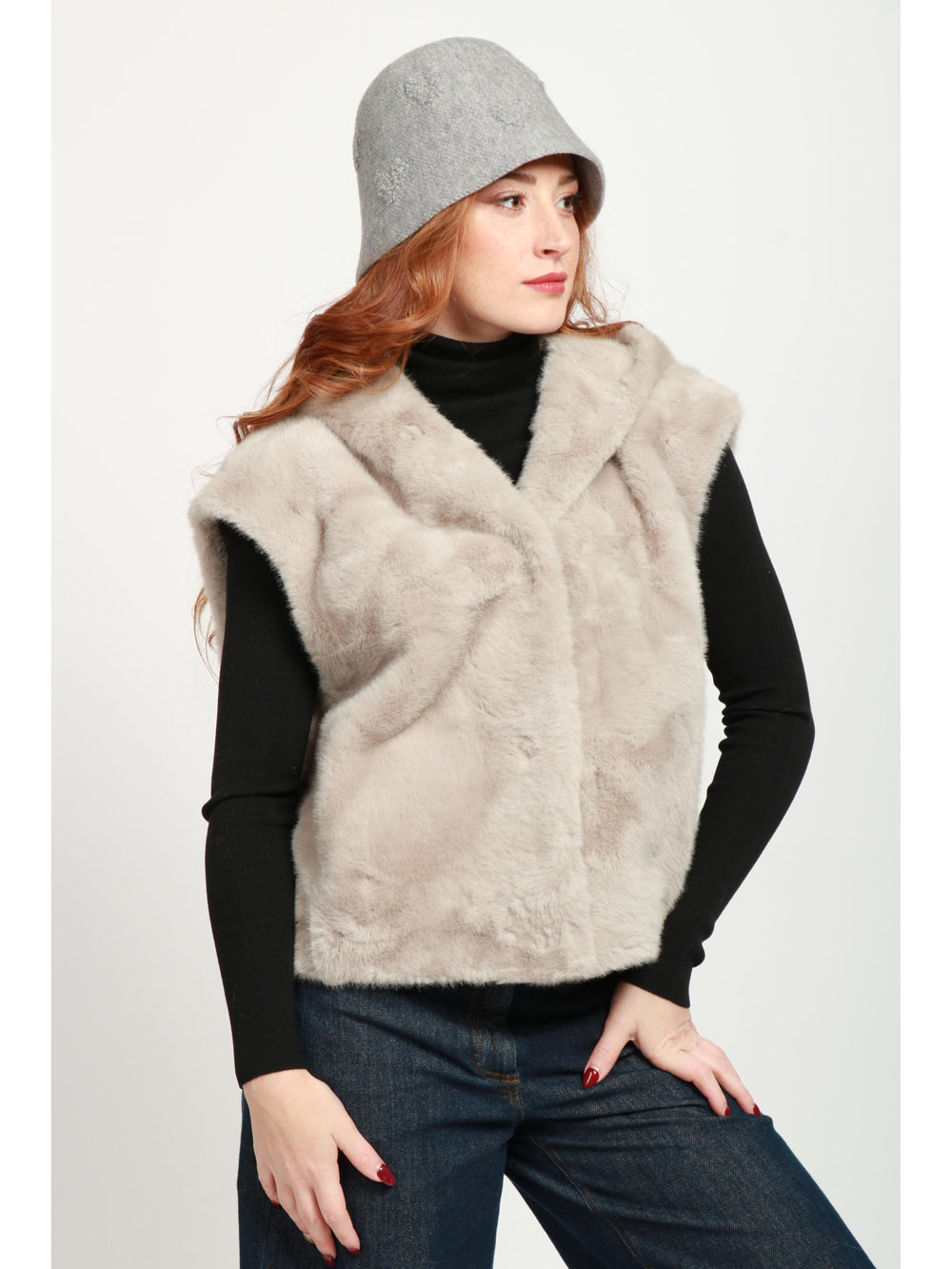 Jamilla Gilet in Ecopelliccia Grigio Perla con Cappuccio Grigio perla