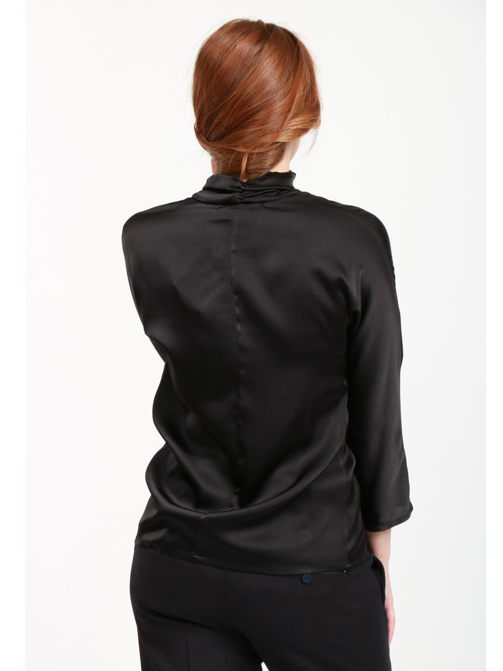 JUCCA Blusa in Seta Nera con Fiocco Nero