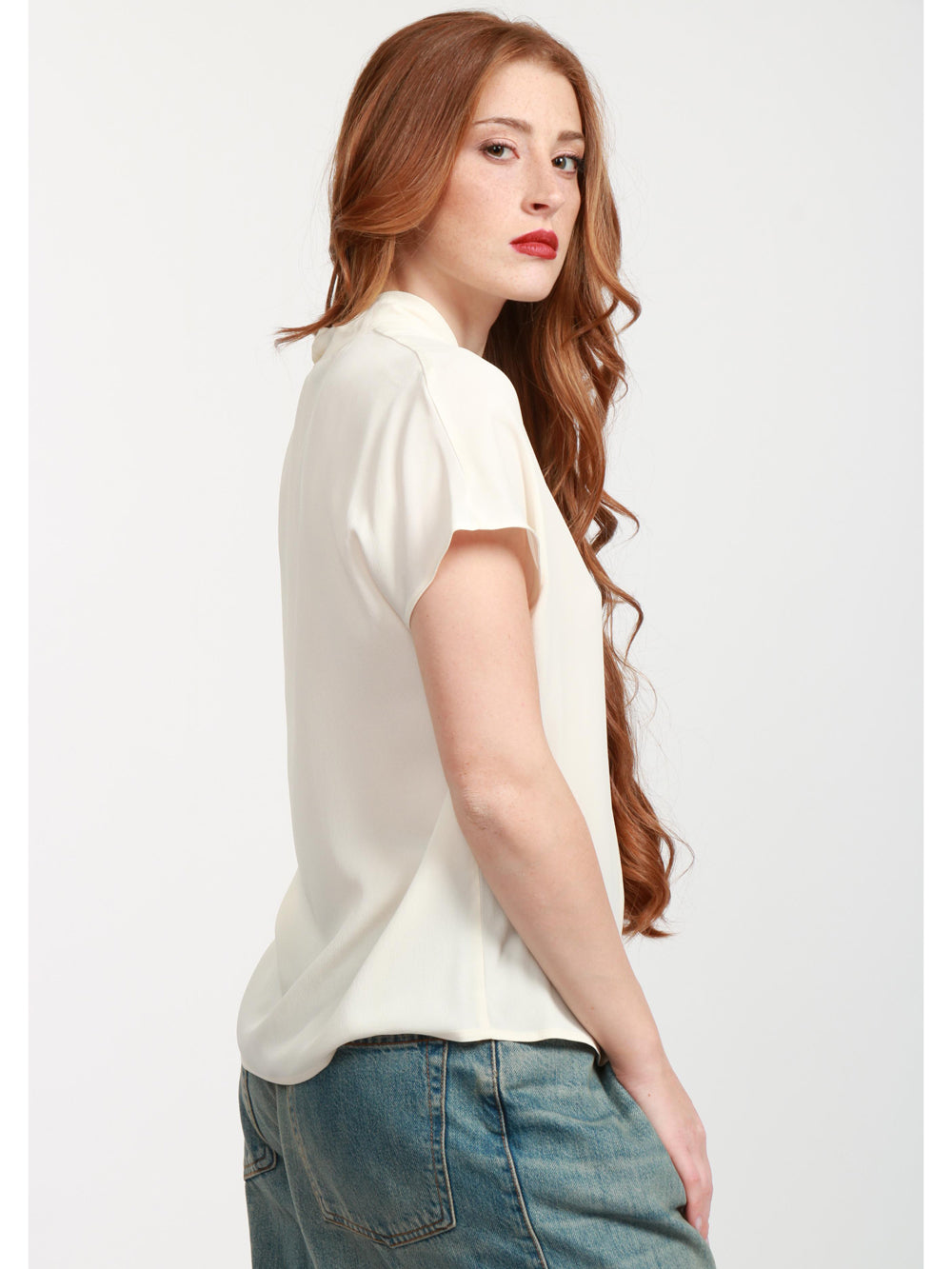 Hera Blouse in Ivory Silk Blend