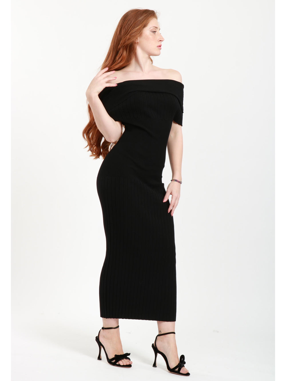 Dress Feritos Black Ribbed Knit Sheath Dress