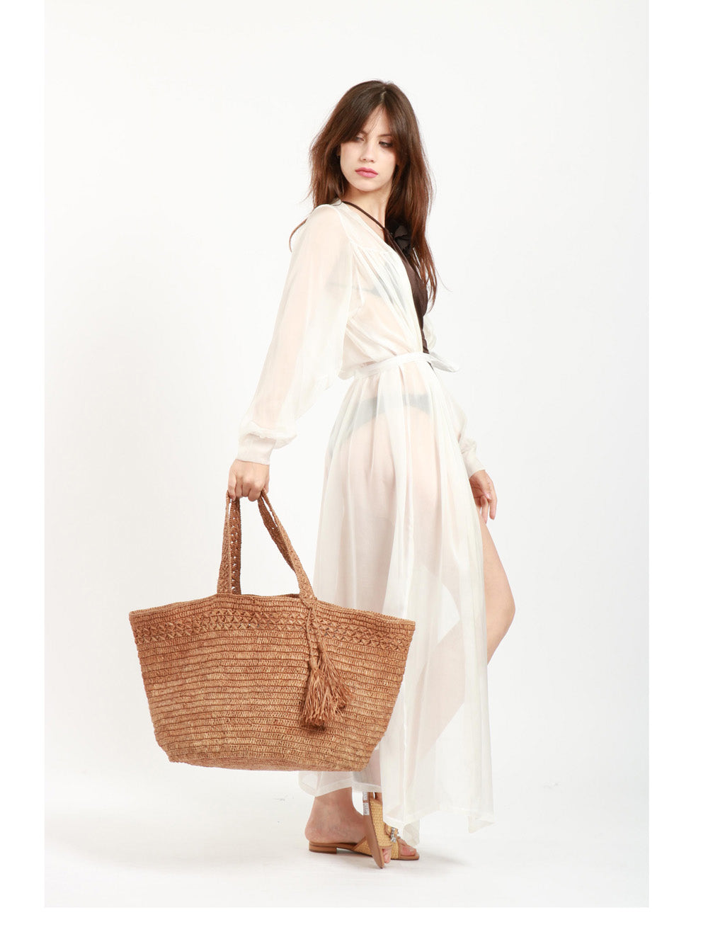 Alyssa Shoulder Bag in Dark Beige Raffia