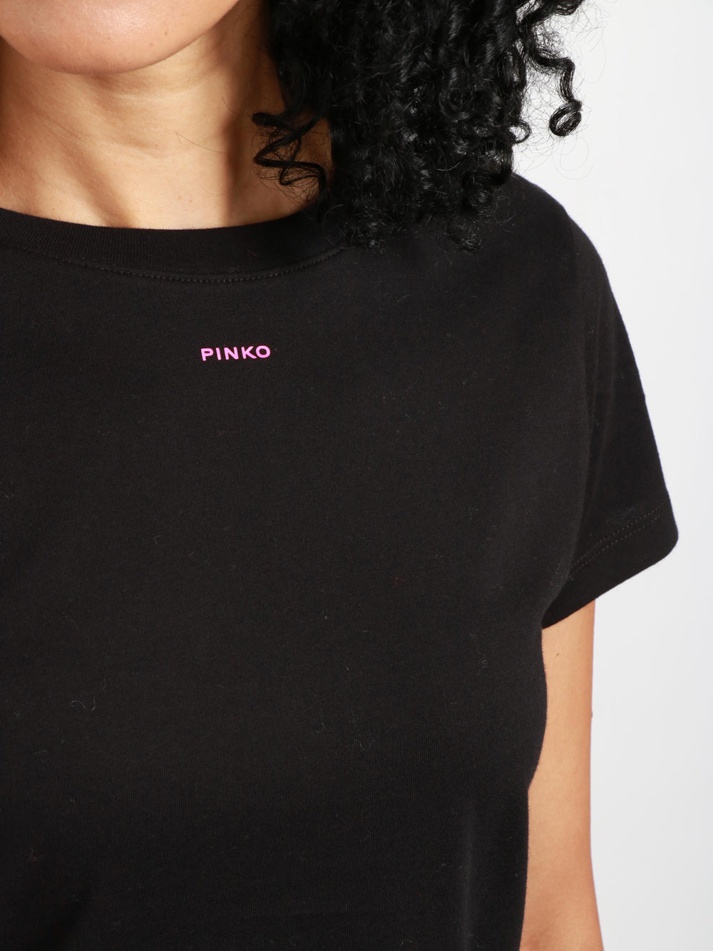 PINKO T-Shirt Basico Girocollo in Cotone Nera con Logo Nero